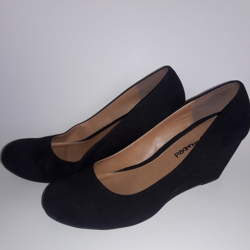 Dirty Laundry Wedges